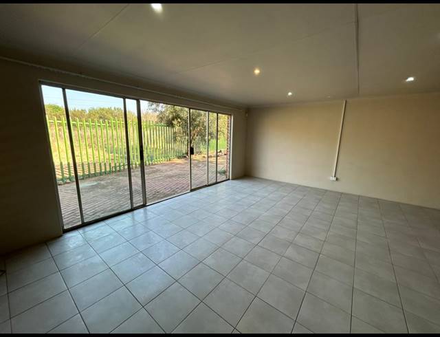 1 BEDROOM FLAT TO LET IN RIETFONTEIN AH